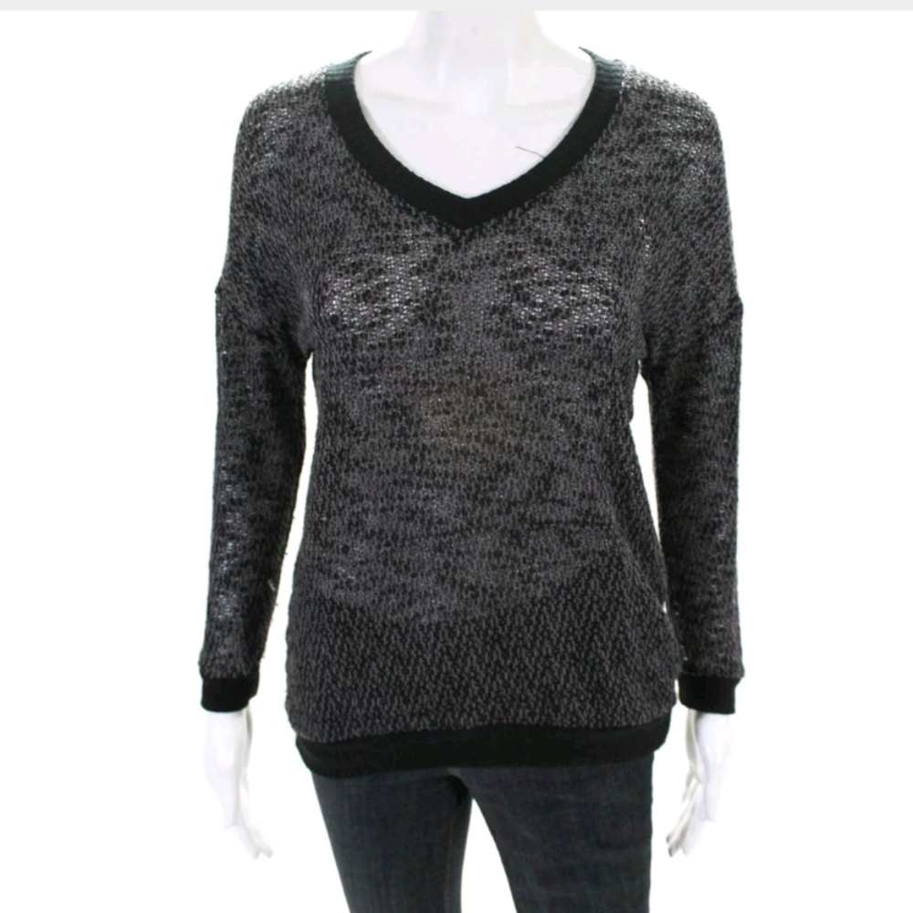 HARLOWE & GRAHAM V-NECK LONG SLEEVE SWEATER SHIRT